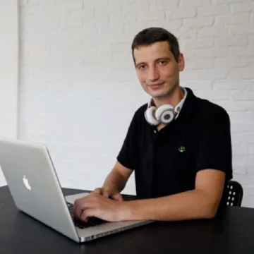 Илья